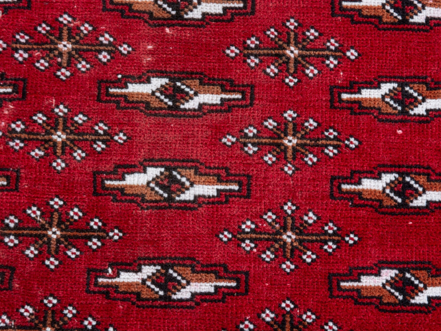 4387 - 8'1" x 10'10"