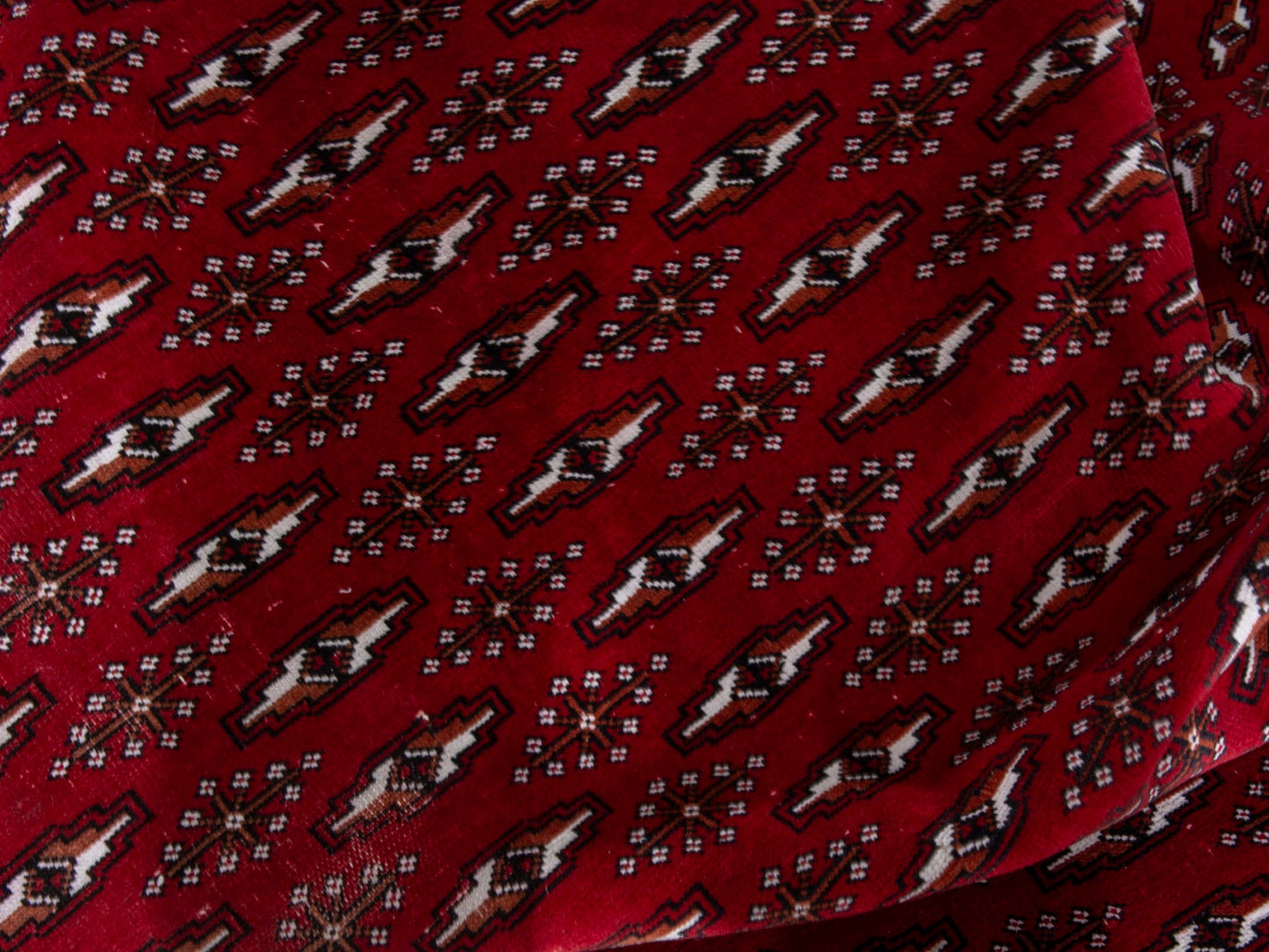 4387 - 8'1" x 10'10"