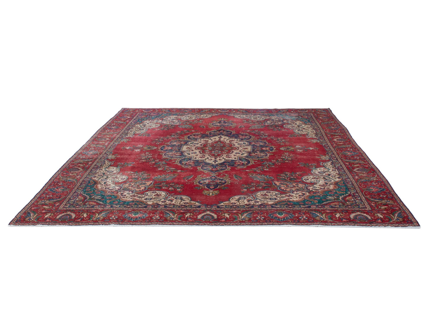 4396 - 9'2" x 11'10"