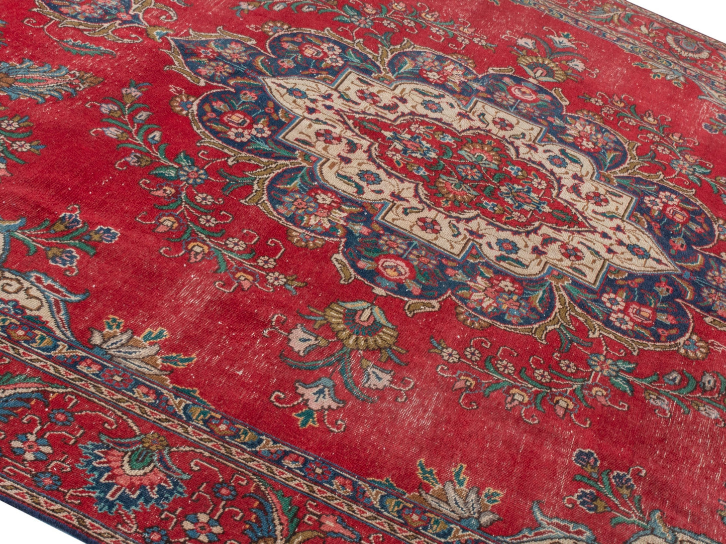 4396 - 9'2" x 11'10"