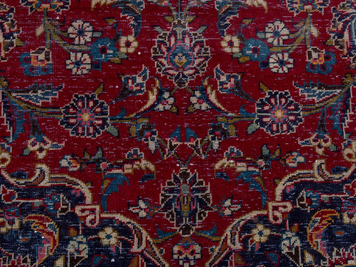 4404 - 9'8" x 13'11"