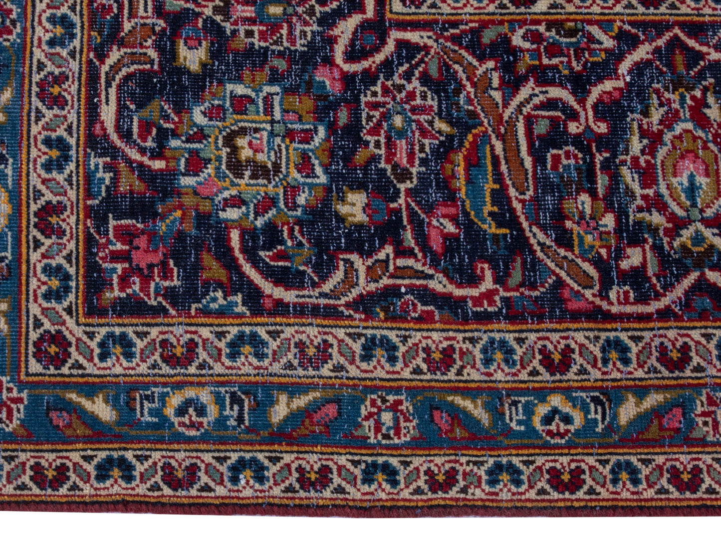 4404 - 9'8" x 13'11"