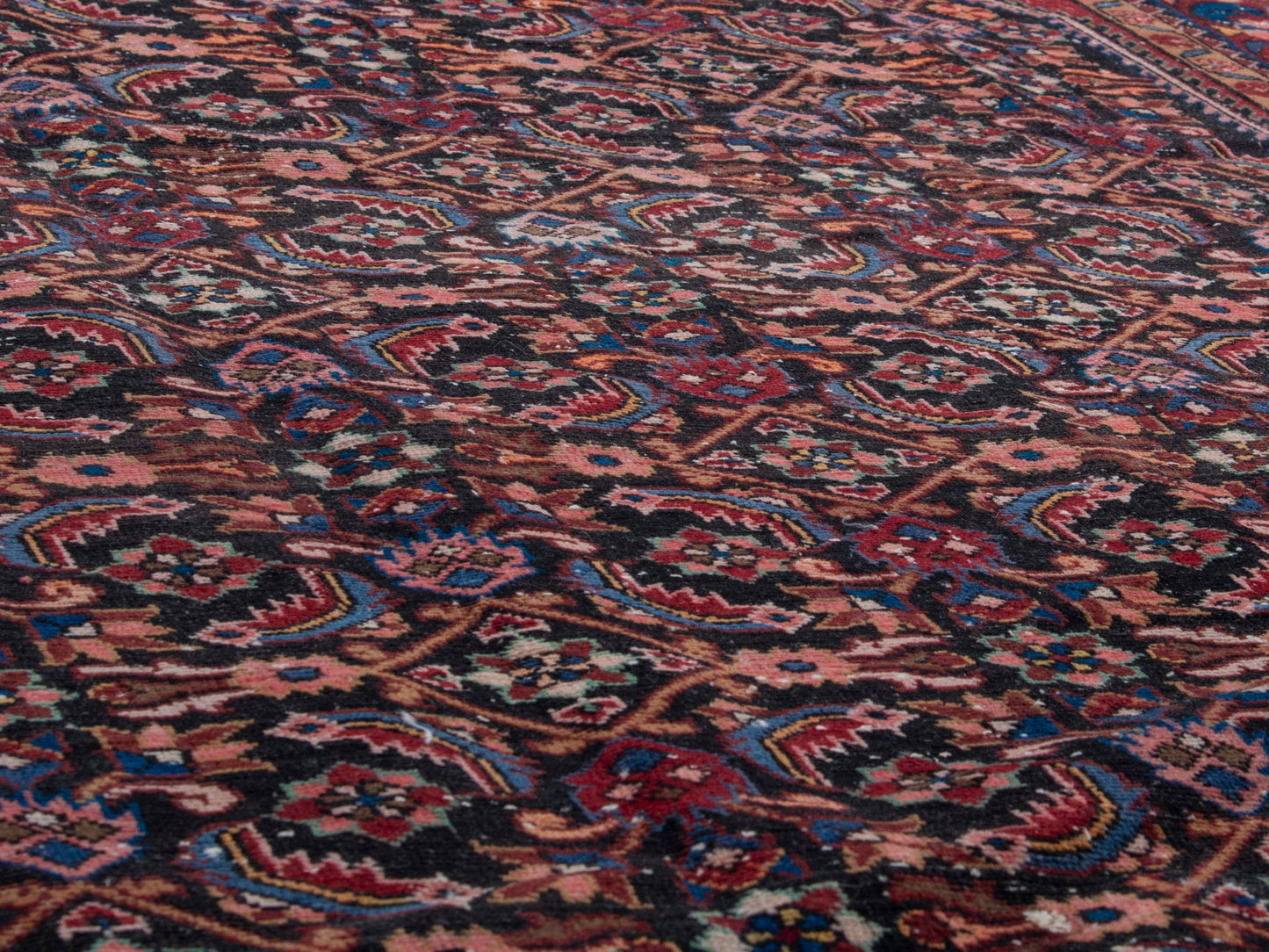 4409 - 6'11" x 10'3"