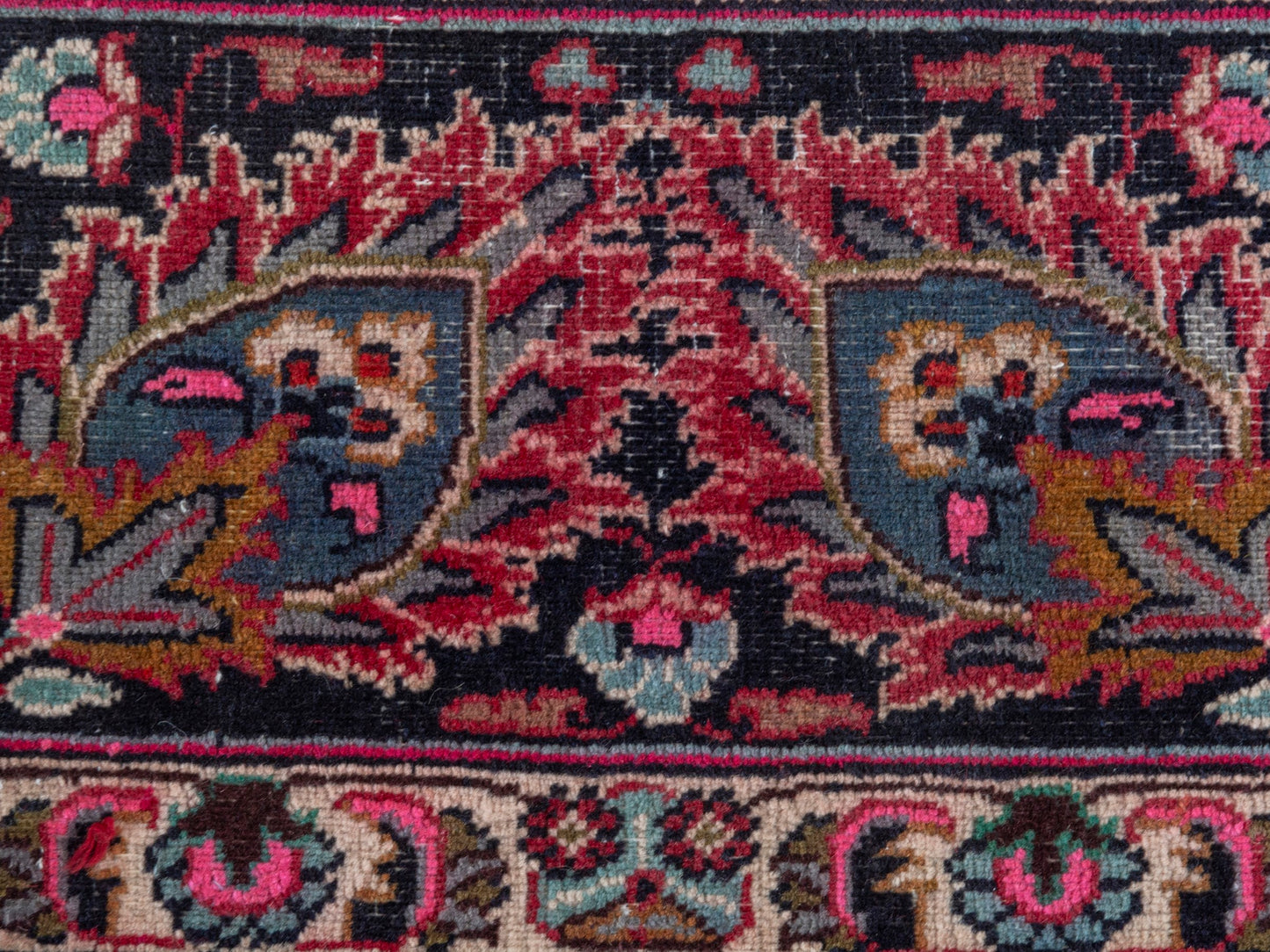 4410 - 9'8" x 12'11"