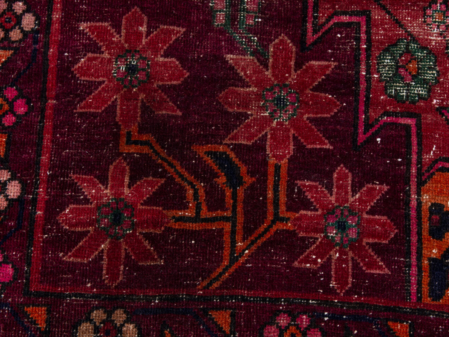 4411 - 6'11" x 9'11"