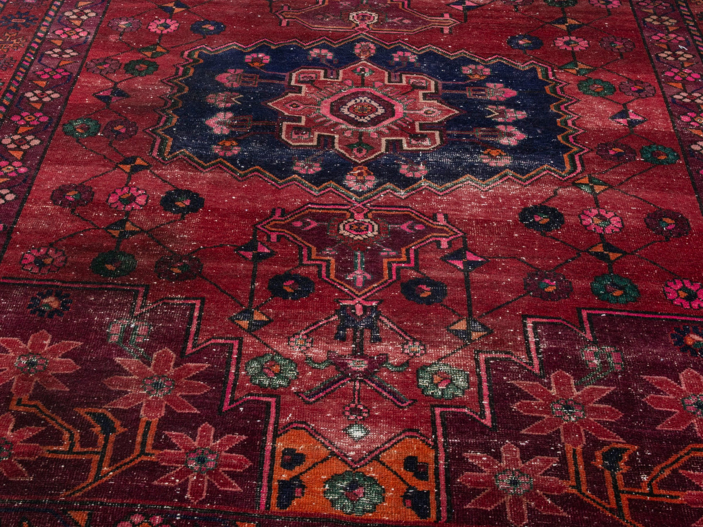 4411 - 6'11" x 9'11"