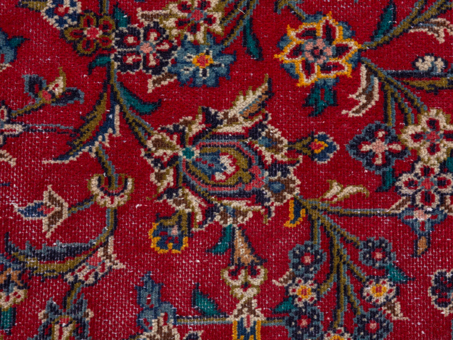 4420 - 9'10" x 13'3"