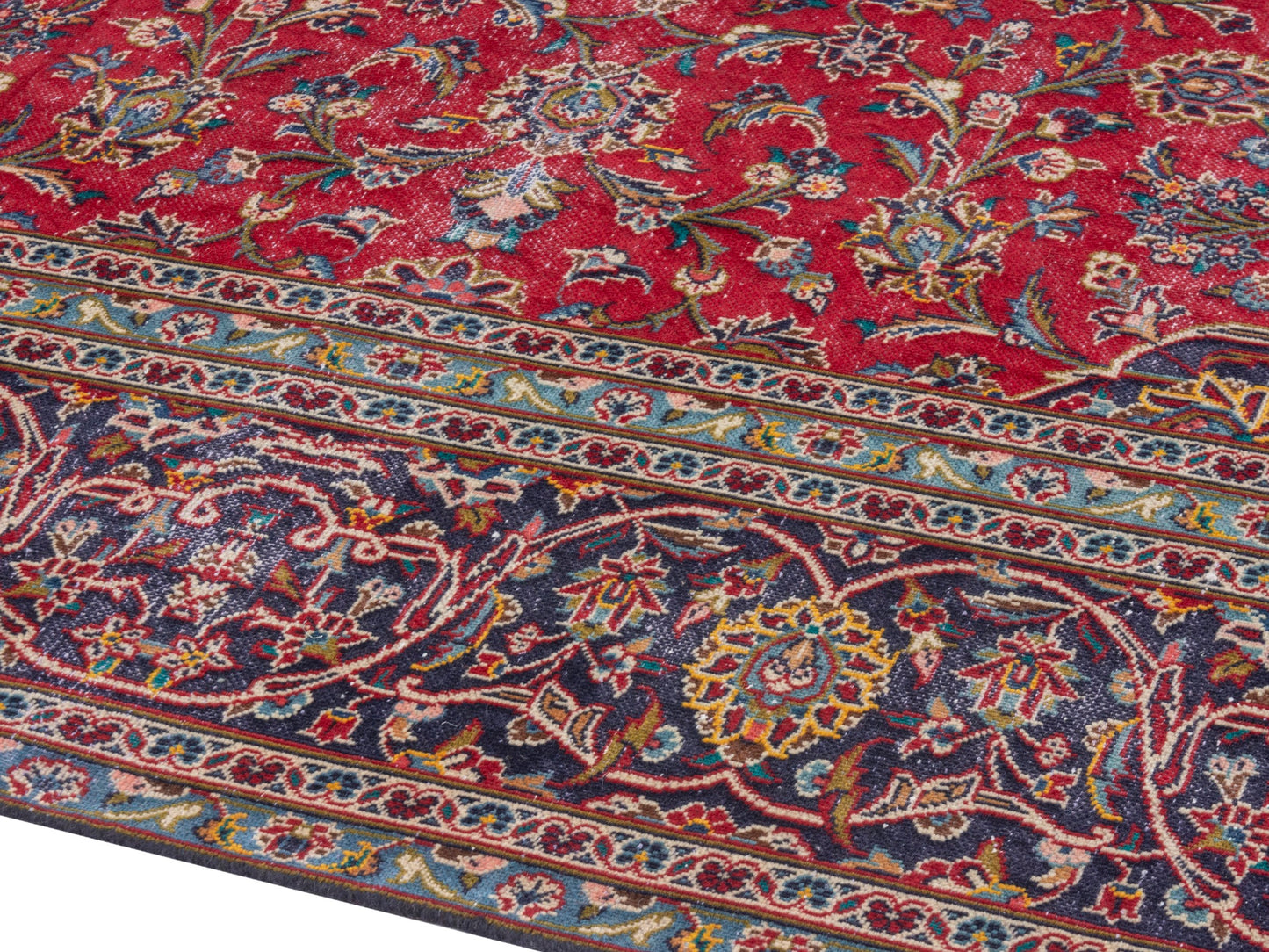 4420 - 9'10" x 13'3"