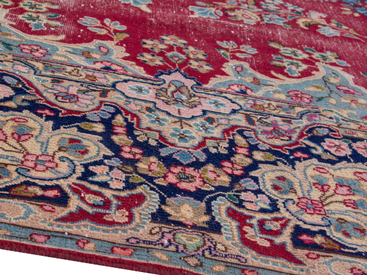 4426 - 10'1" x 13'7"