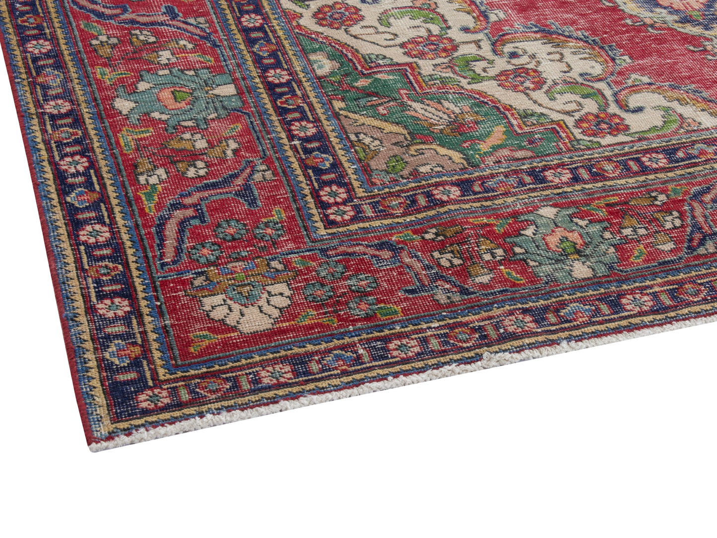 4431 - 7'10" x 11'2"