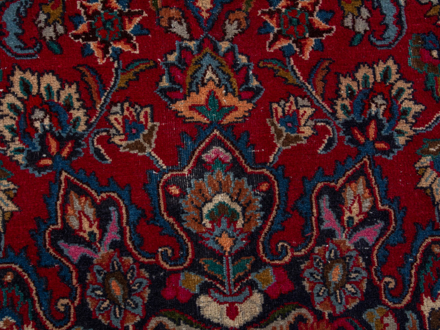 4437 - 10'1" x 12'8"