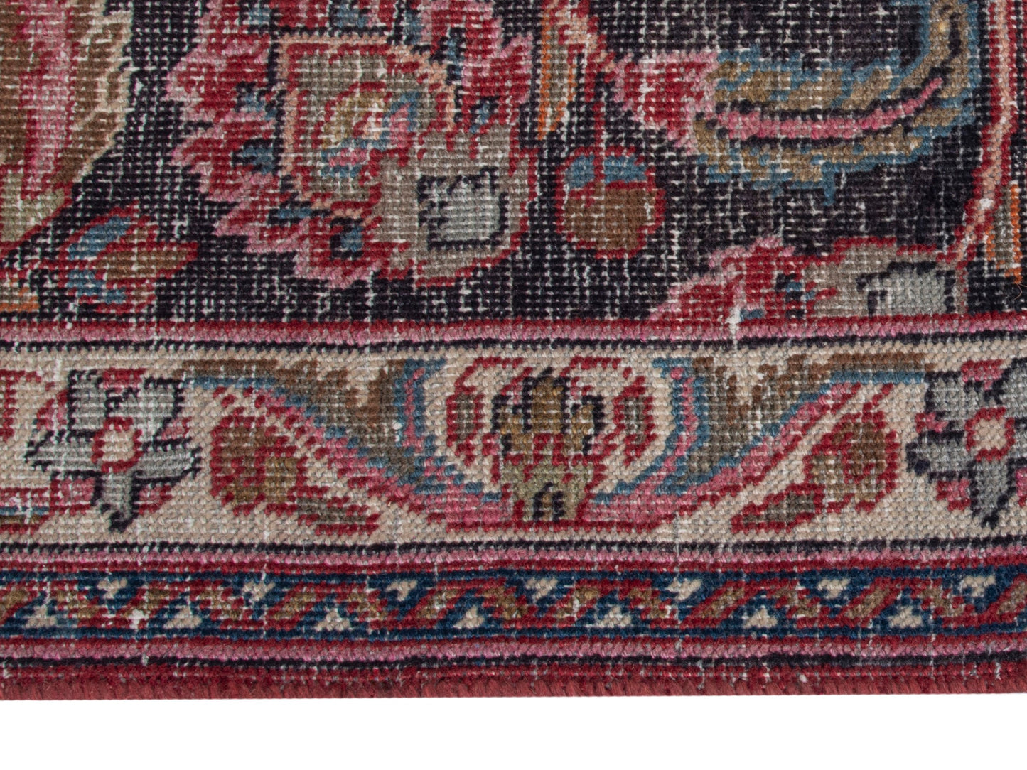 4450 - 9'10" x 13'1"