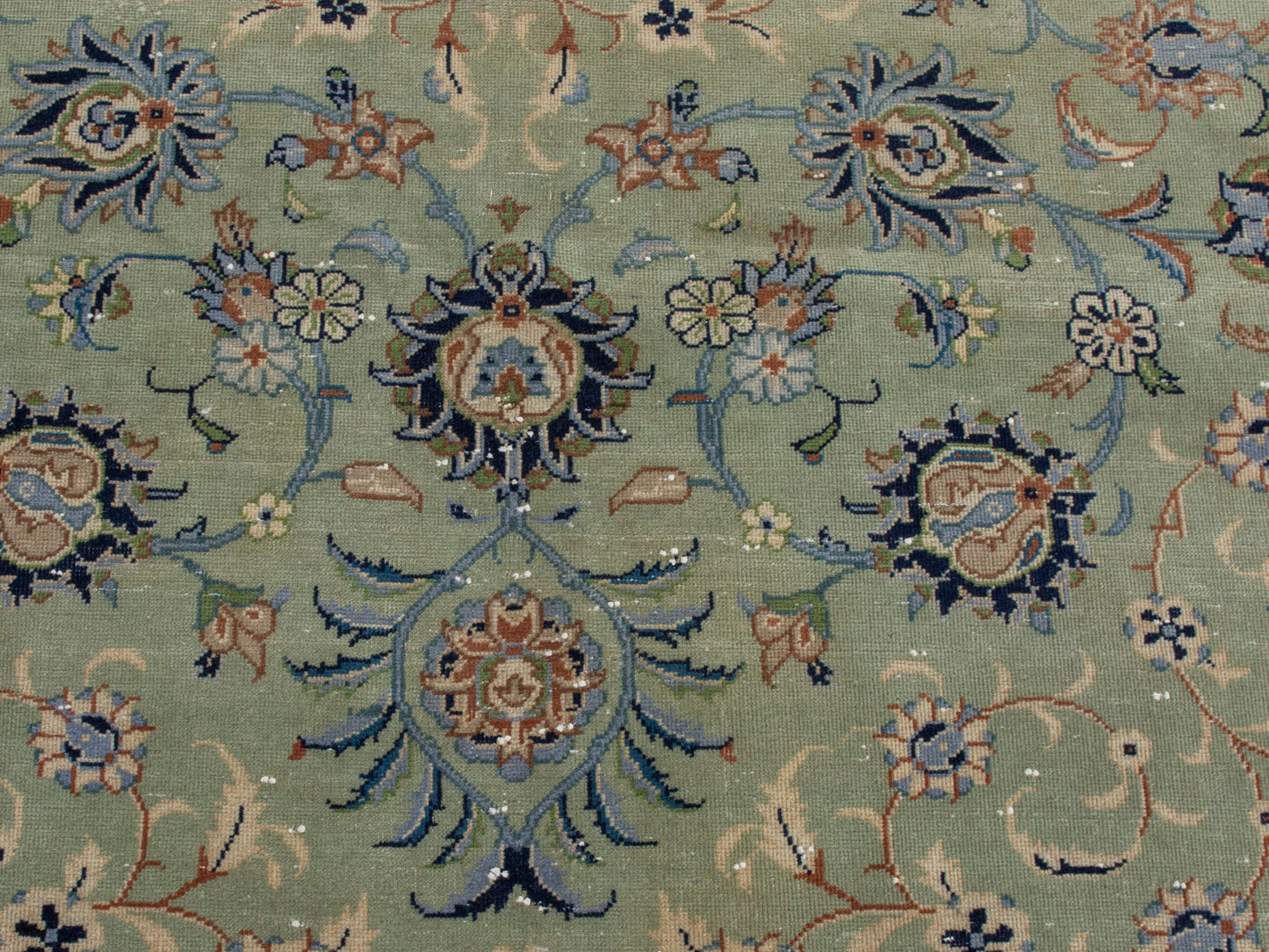 4452 - 10'4" x 13'9"