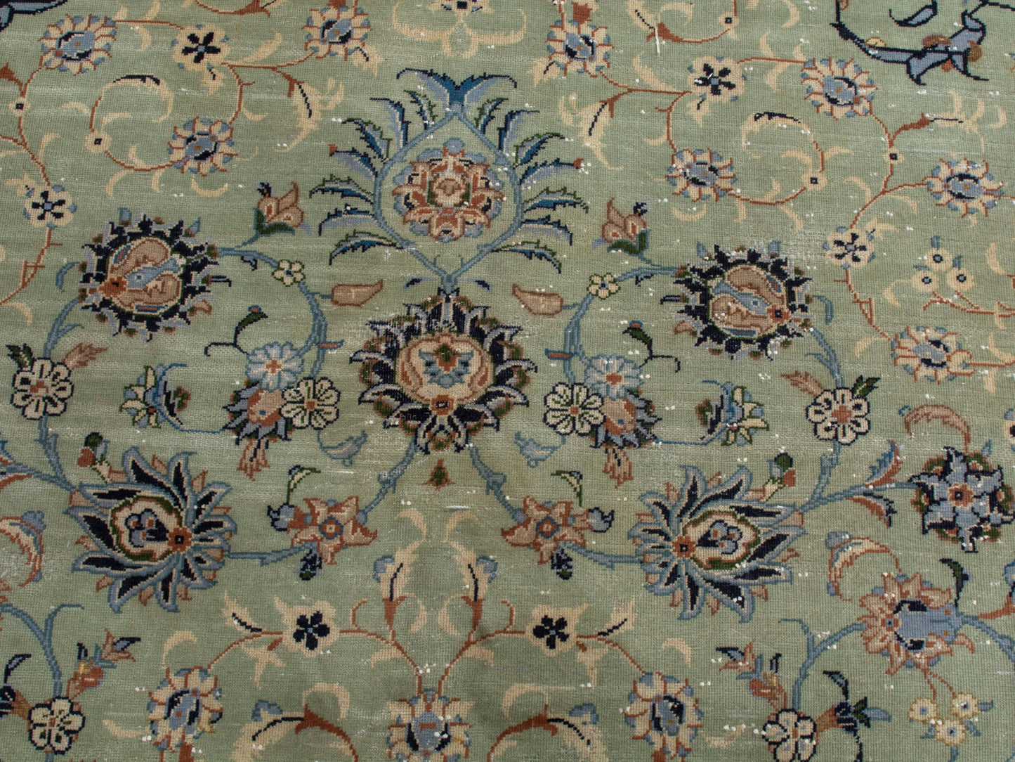 4452 - 10'4" x 13'9"