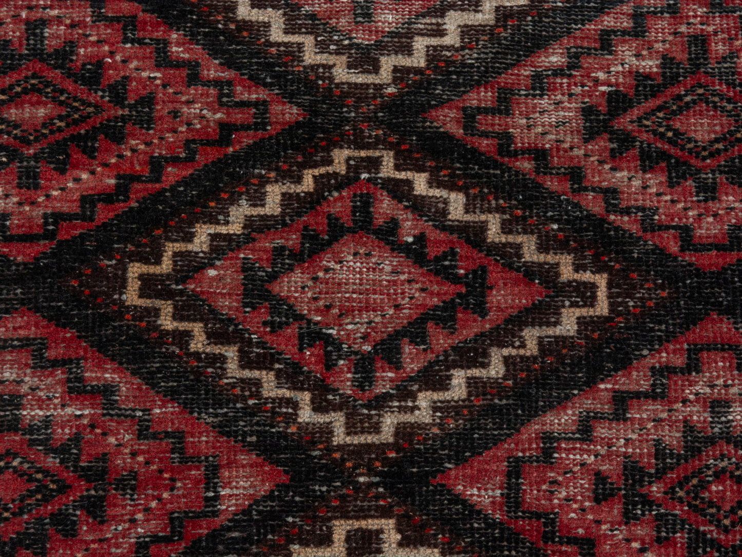 4574 - 2'11" x 5'11"