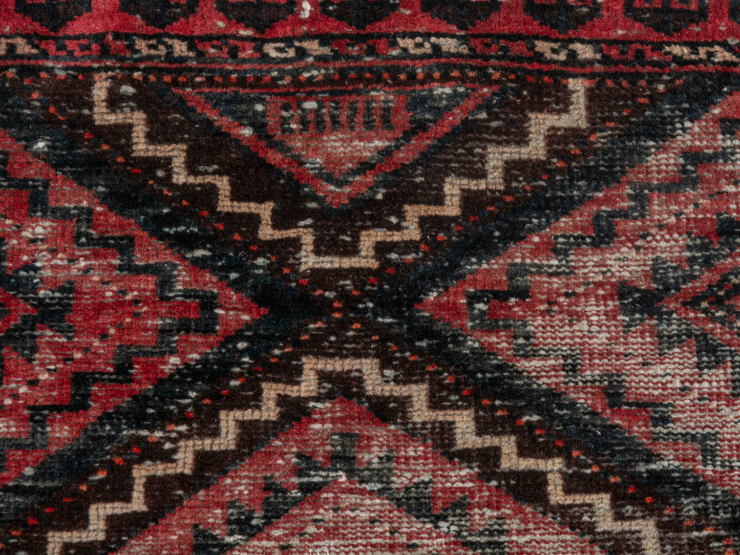 4574 - 2'11" x 5'11"