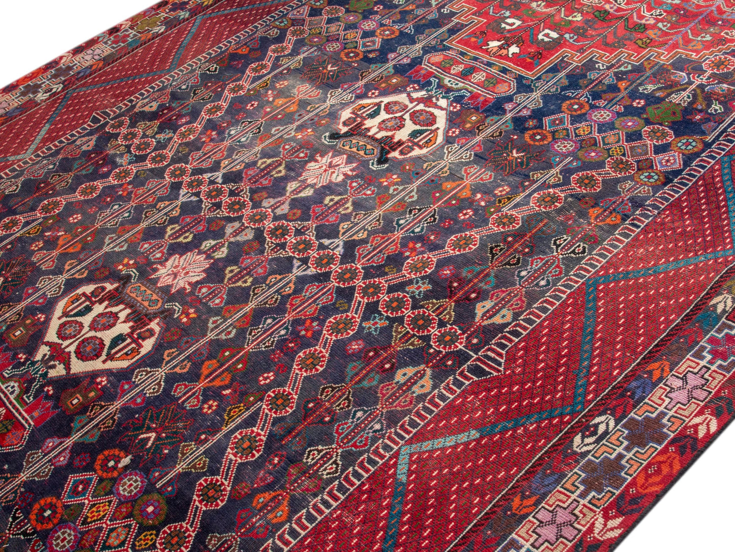 4689 - 6'11" x 9'11"