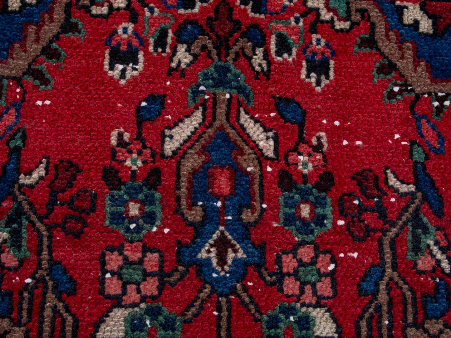 4714 - 6'11" x 10'4"