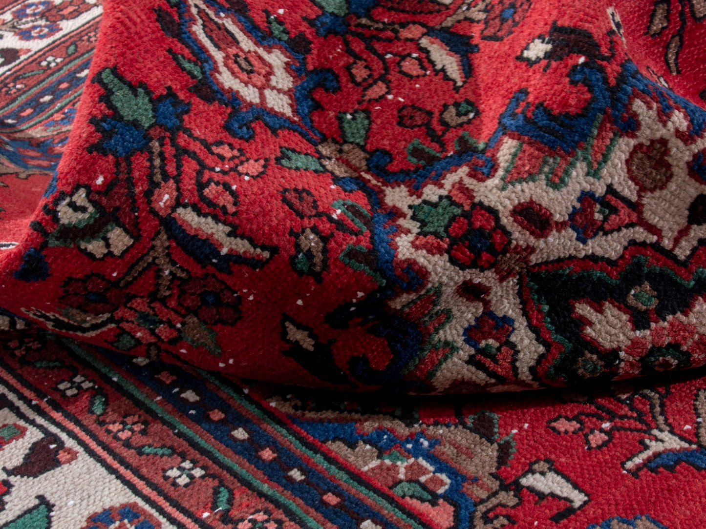 4714 - 6'11" x 10'4"