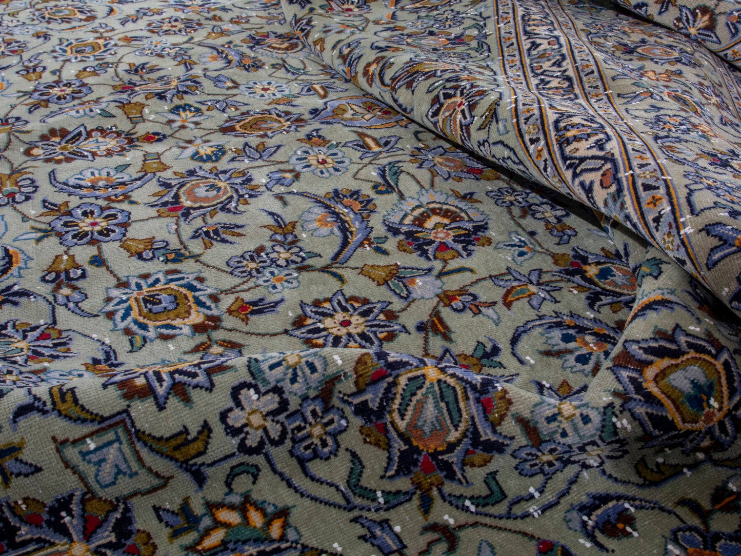 4716 - 10'1" x 13'7"