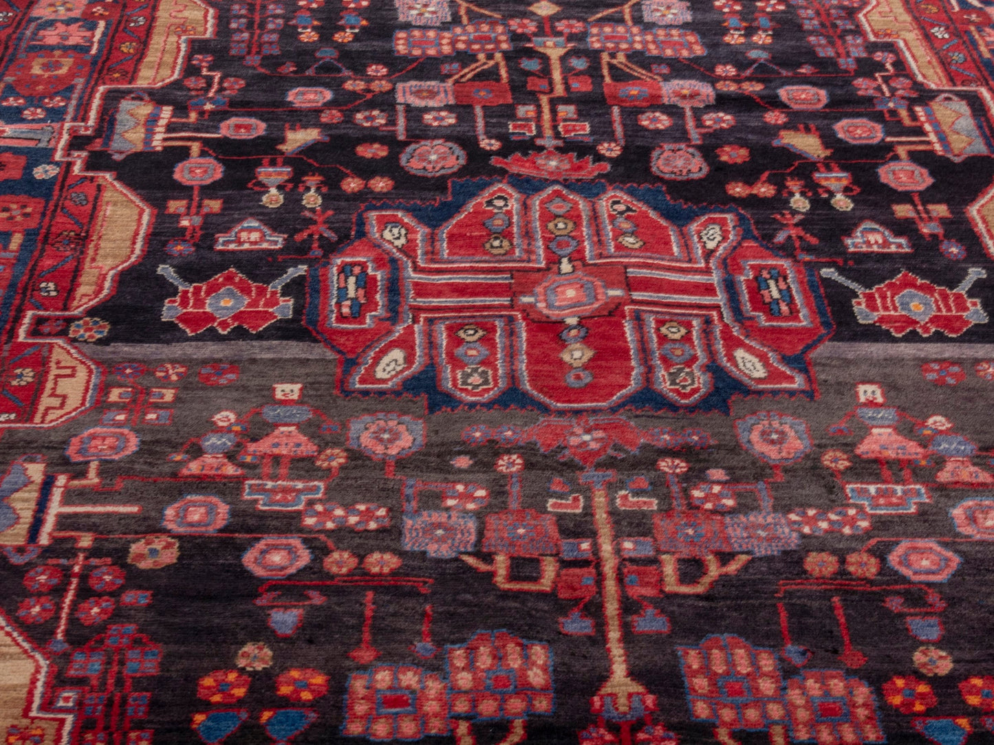 4744 - 5'10" x 10'10"