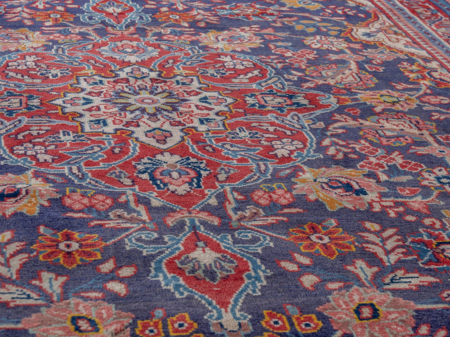 4747 - 4'10" x 10'5"