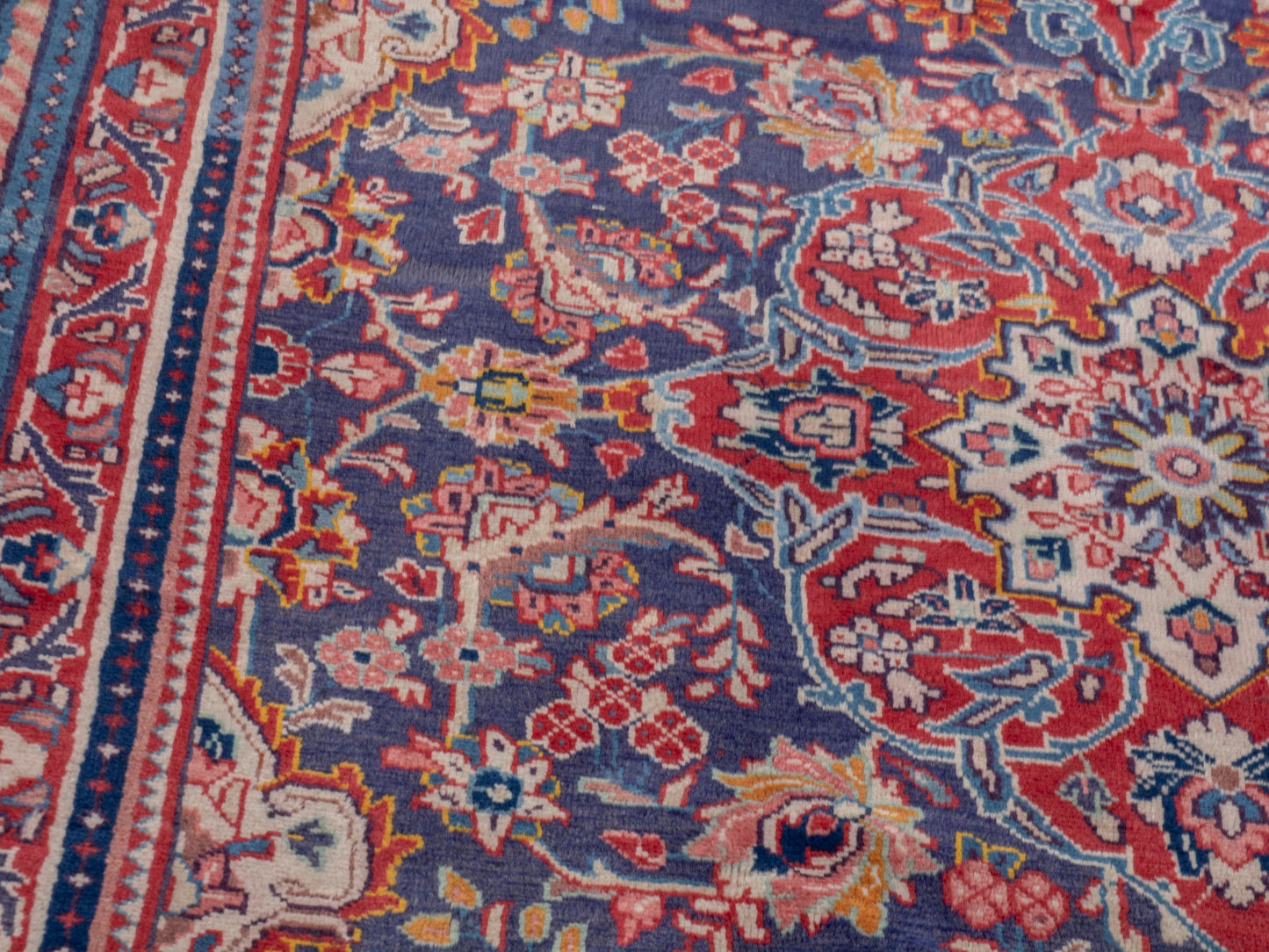 4747 - 4'10" x 10'5"