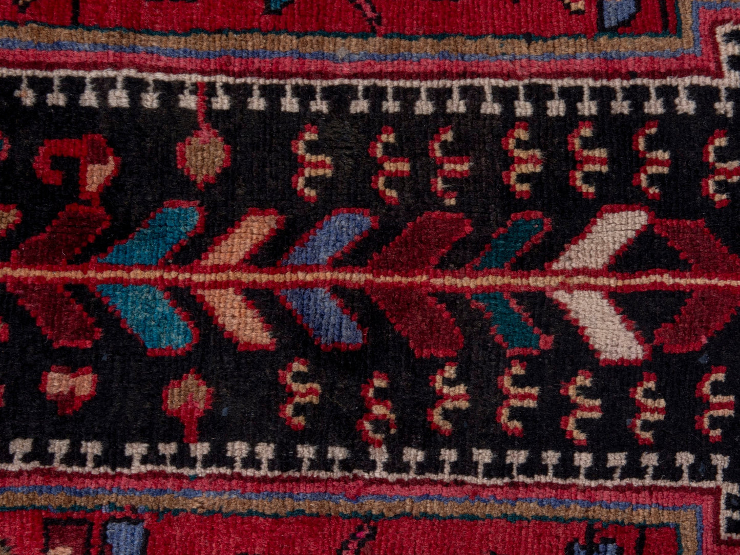 4769 - 4'11" x 10'3"