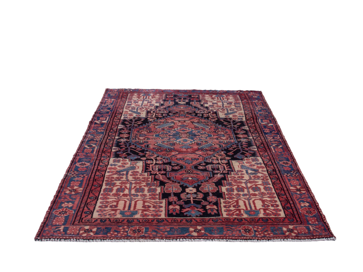 4775 - 4'11" x 10'6"