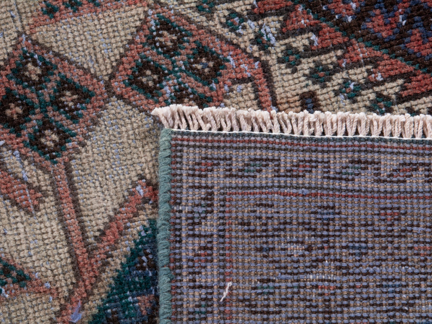 5509 - 3'11" x 9'1"