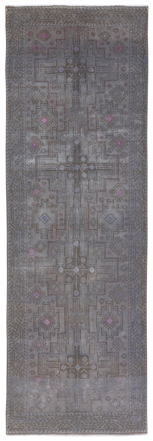 8900 - 3'6" x 10'10"