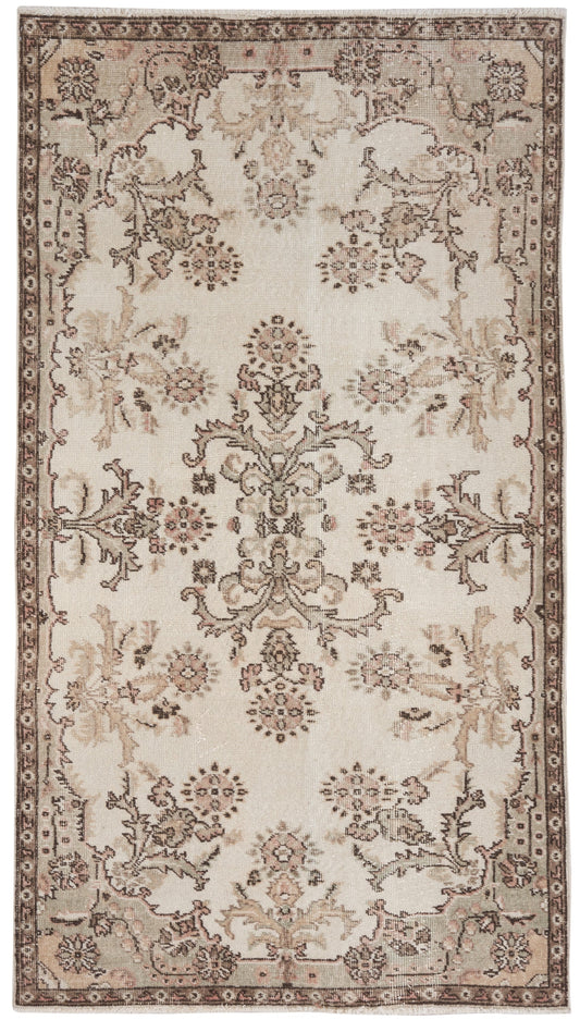 8000 - 3'10" x 6'11"