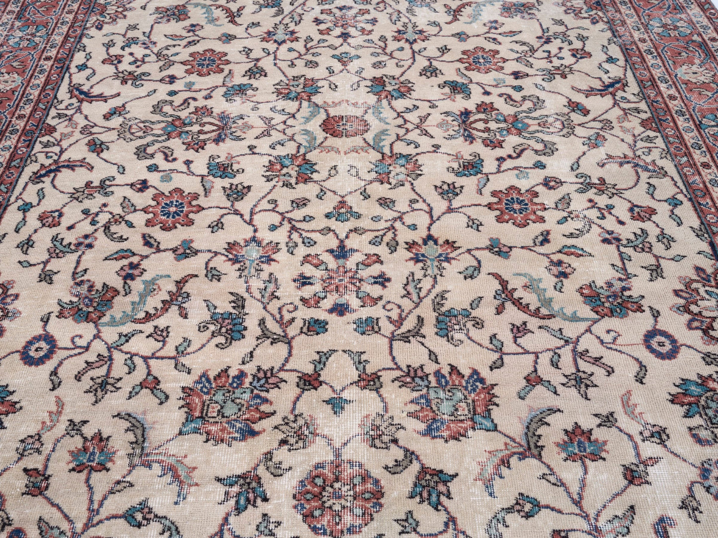 8312 - 6'11" x 10'6"