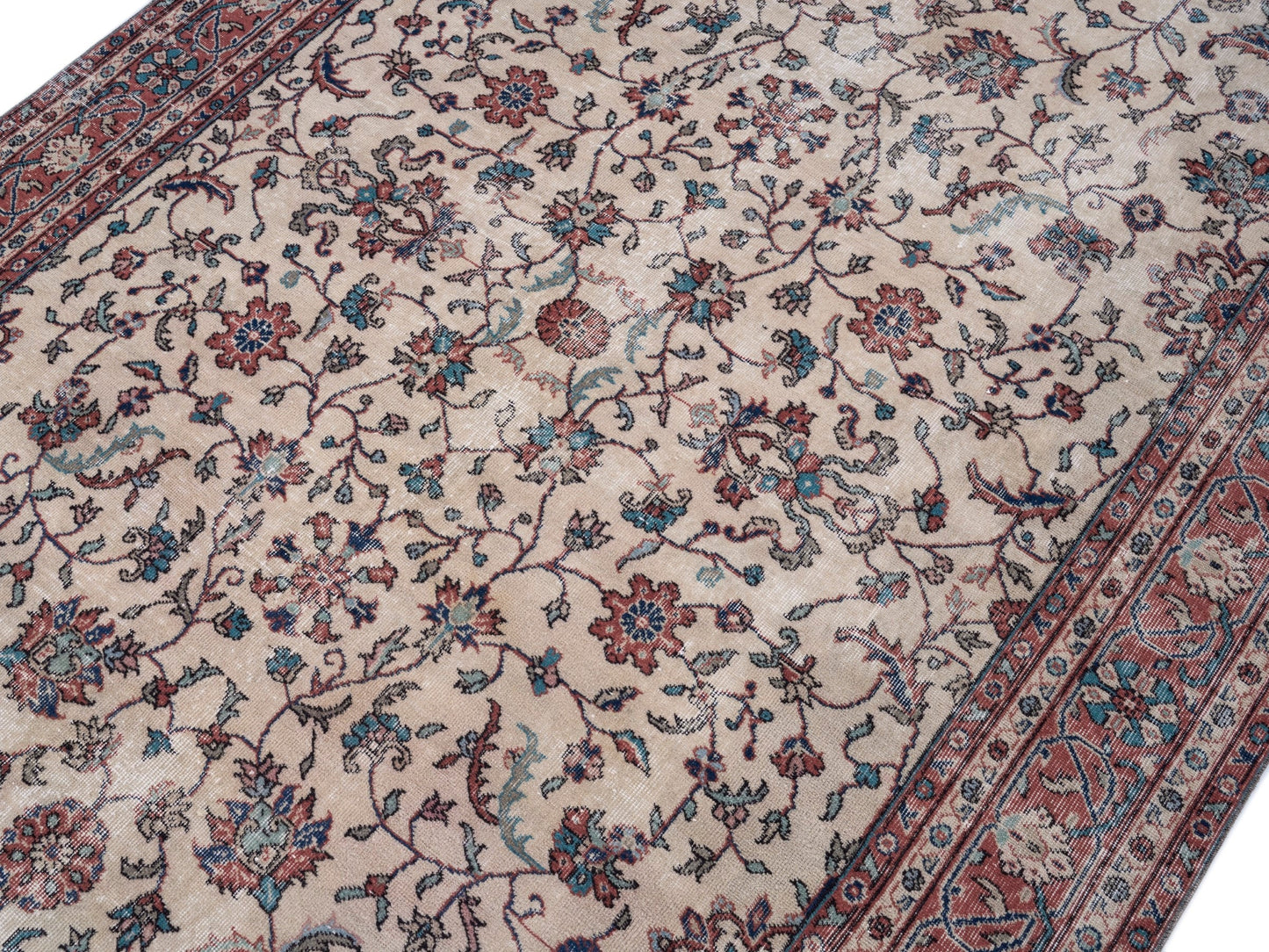 8312 - 6'11" x 10'6"