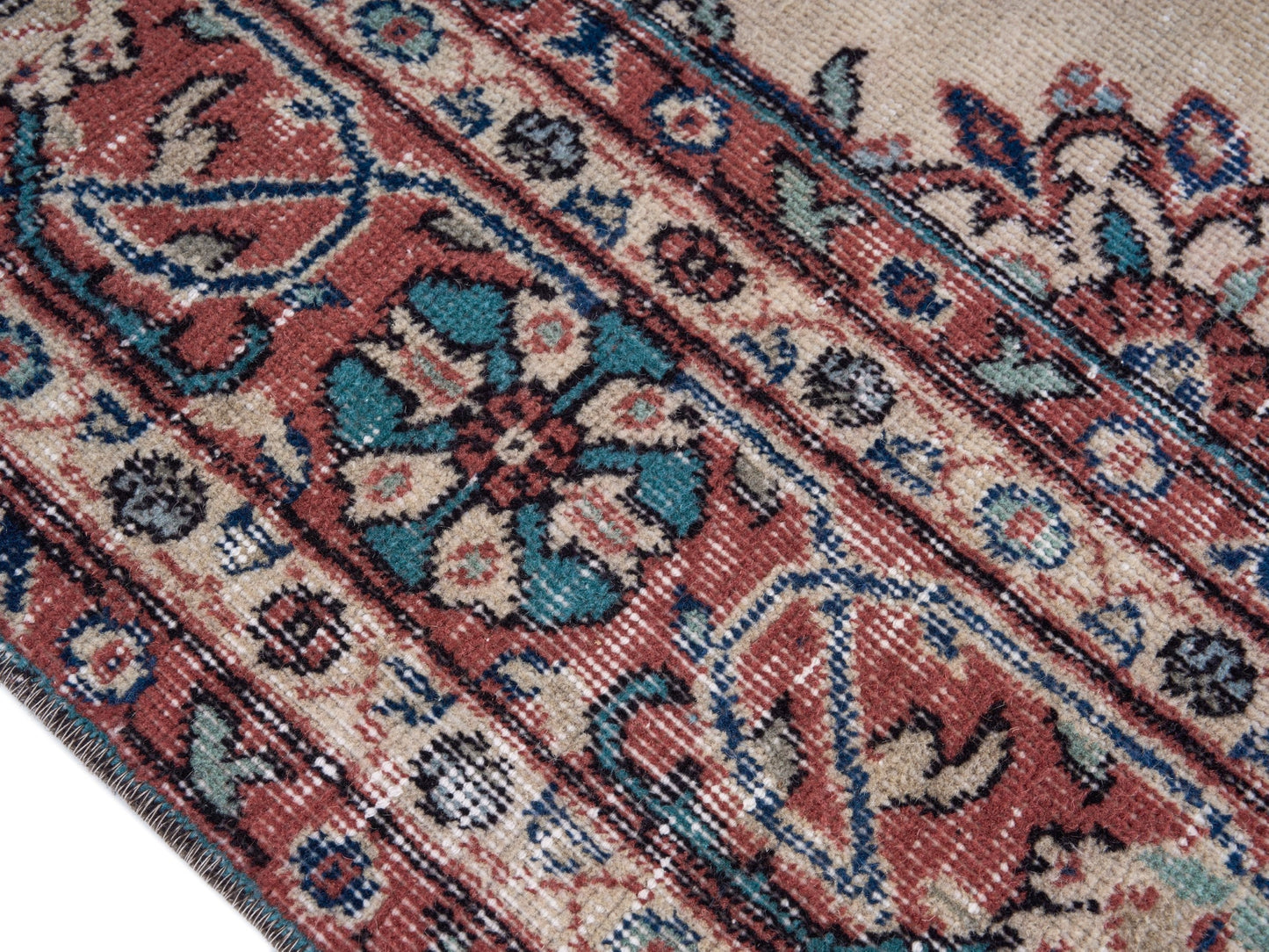 8312 - 6'11" x 10'6"