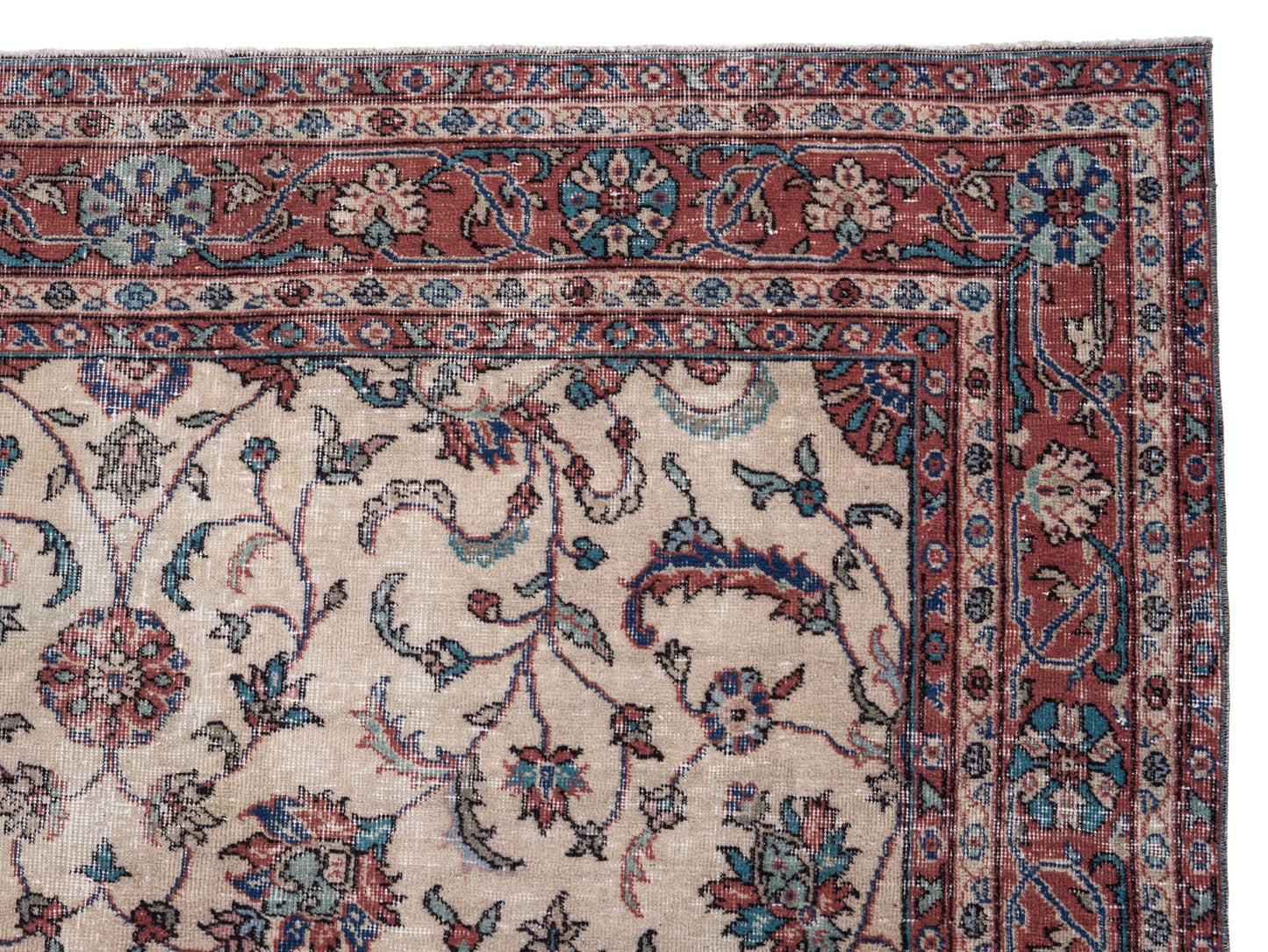 8312 - 6'11" x 10'6"