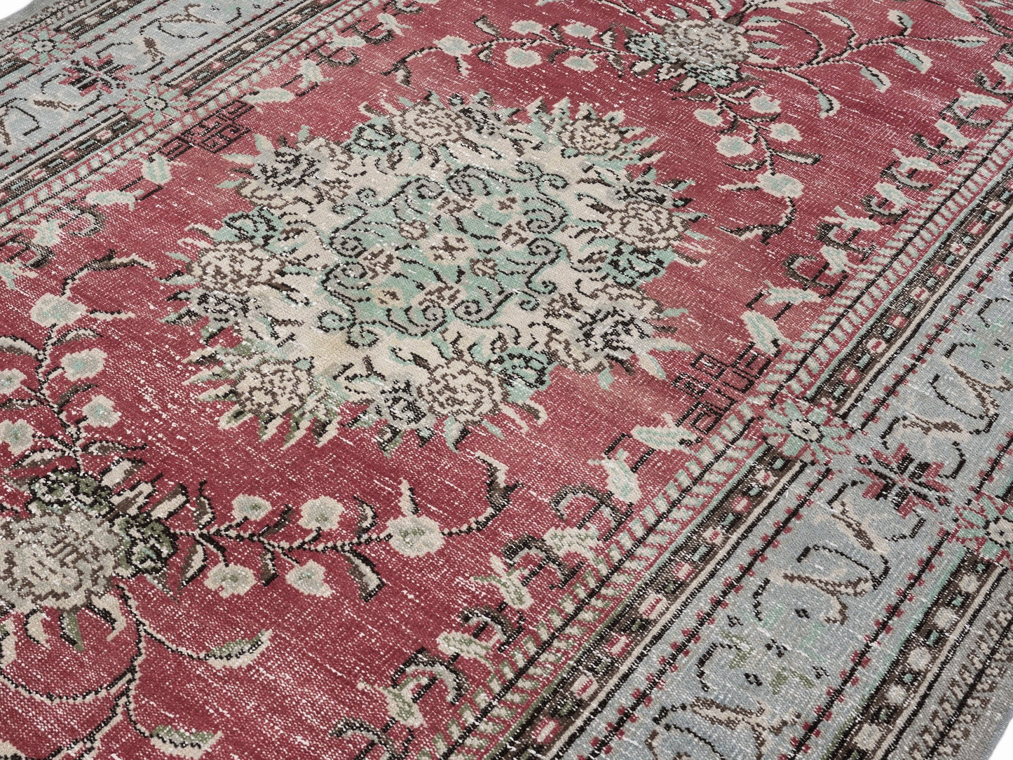 8241 - 6'6" x 10'10"