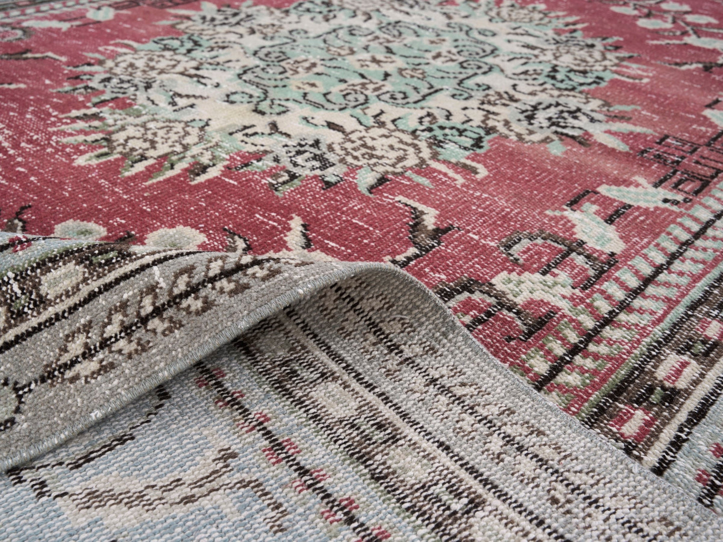 8241 - 6'6" x 10'10"