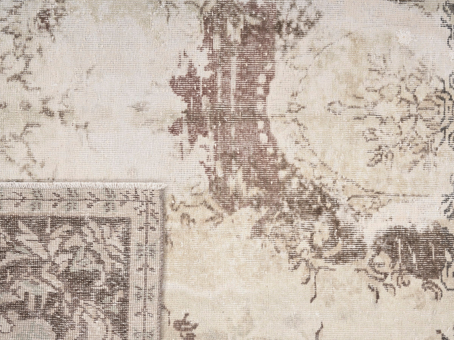 8166 - 5'10" x 8'11"