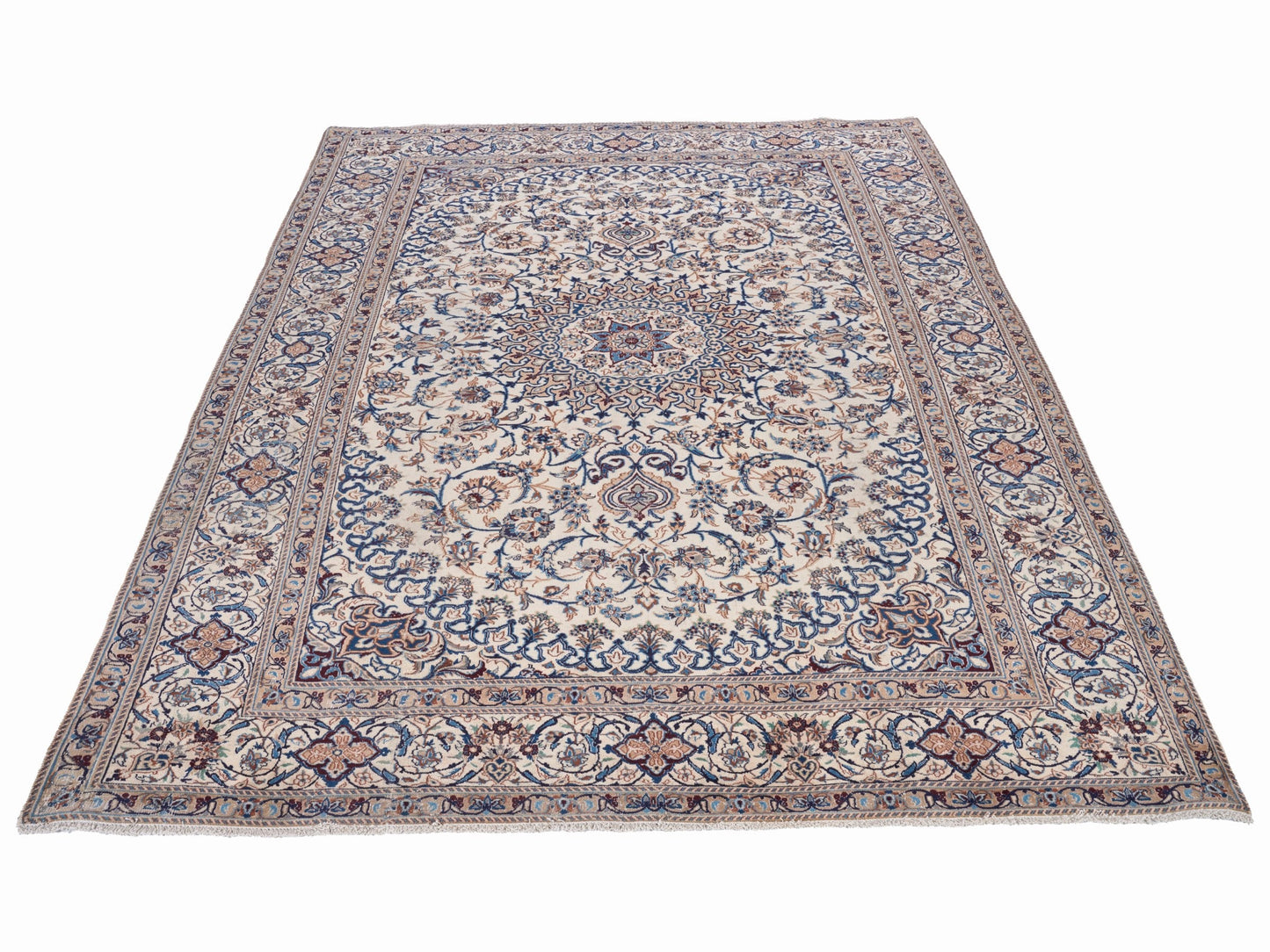 9005 - 7'8" x 11'10"