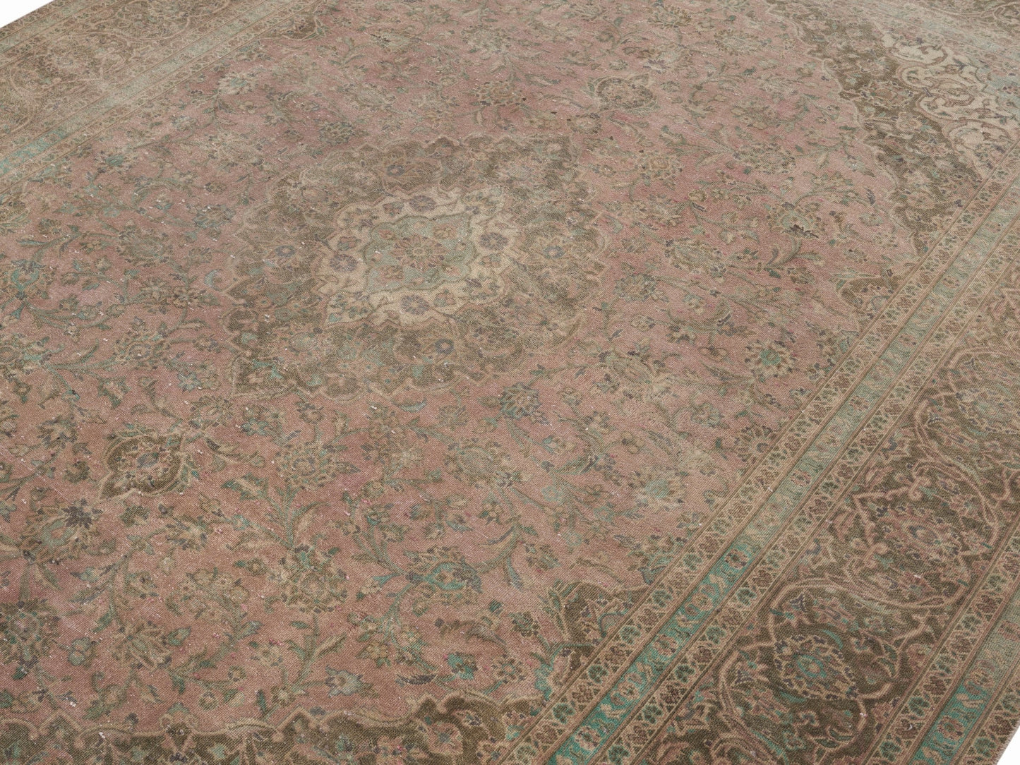 XL328 - 8' x 11'