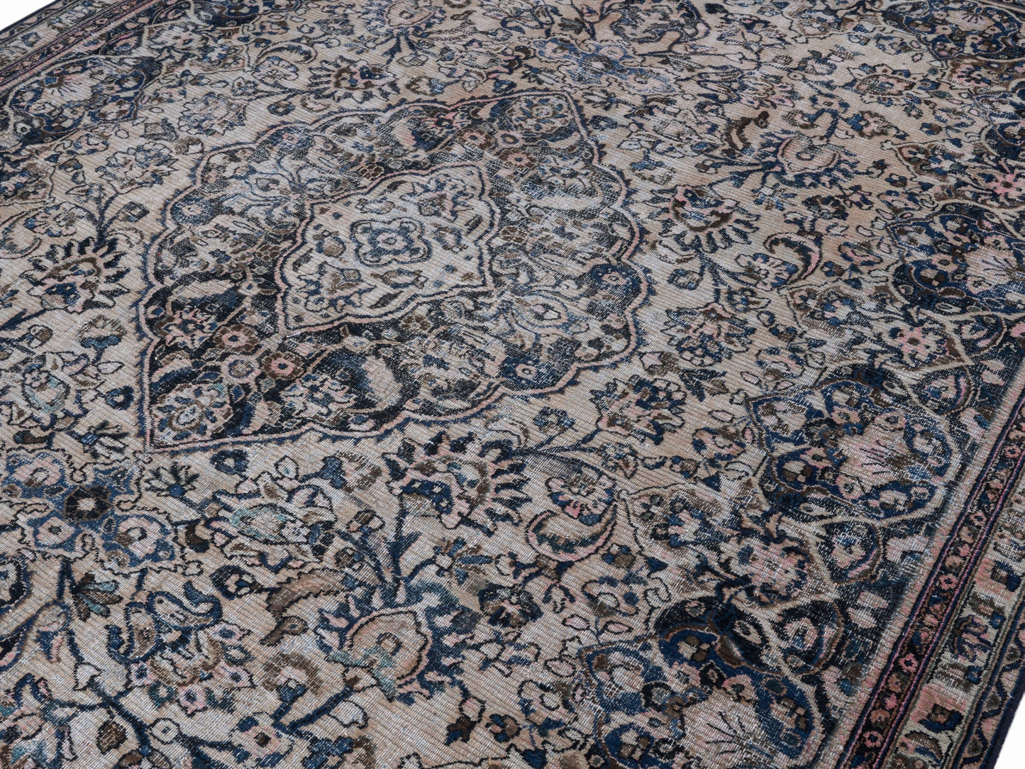 8996 - 7'10" x 10'11"