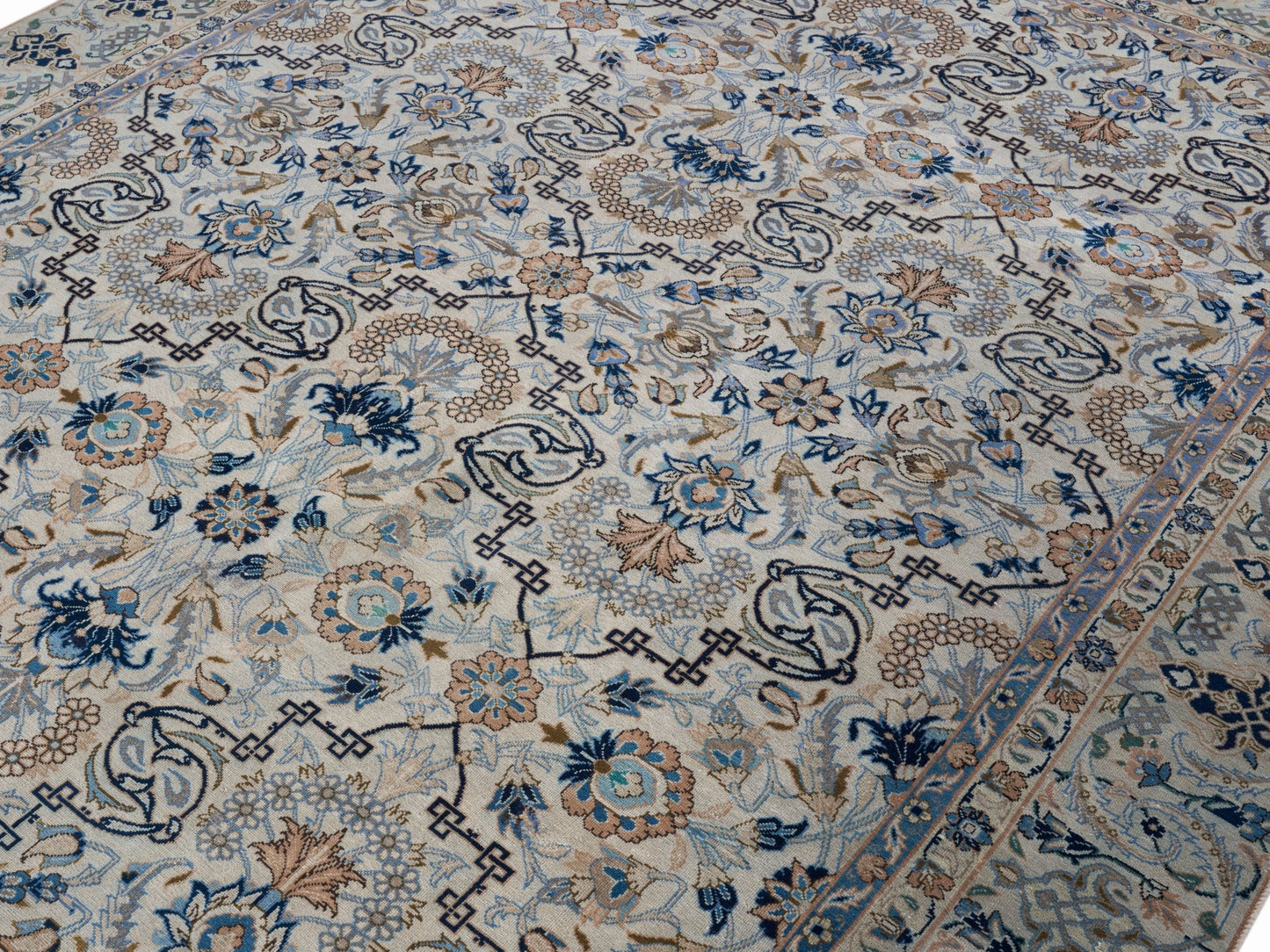 8975 - 7'10" x 10'2"