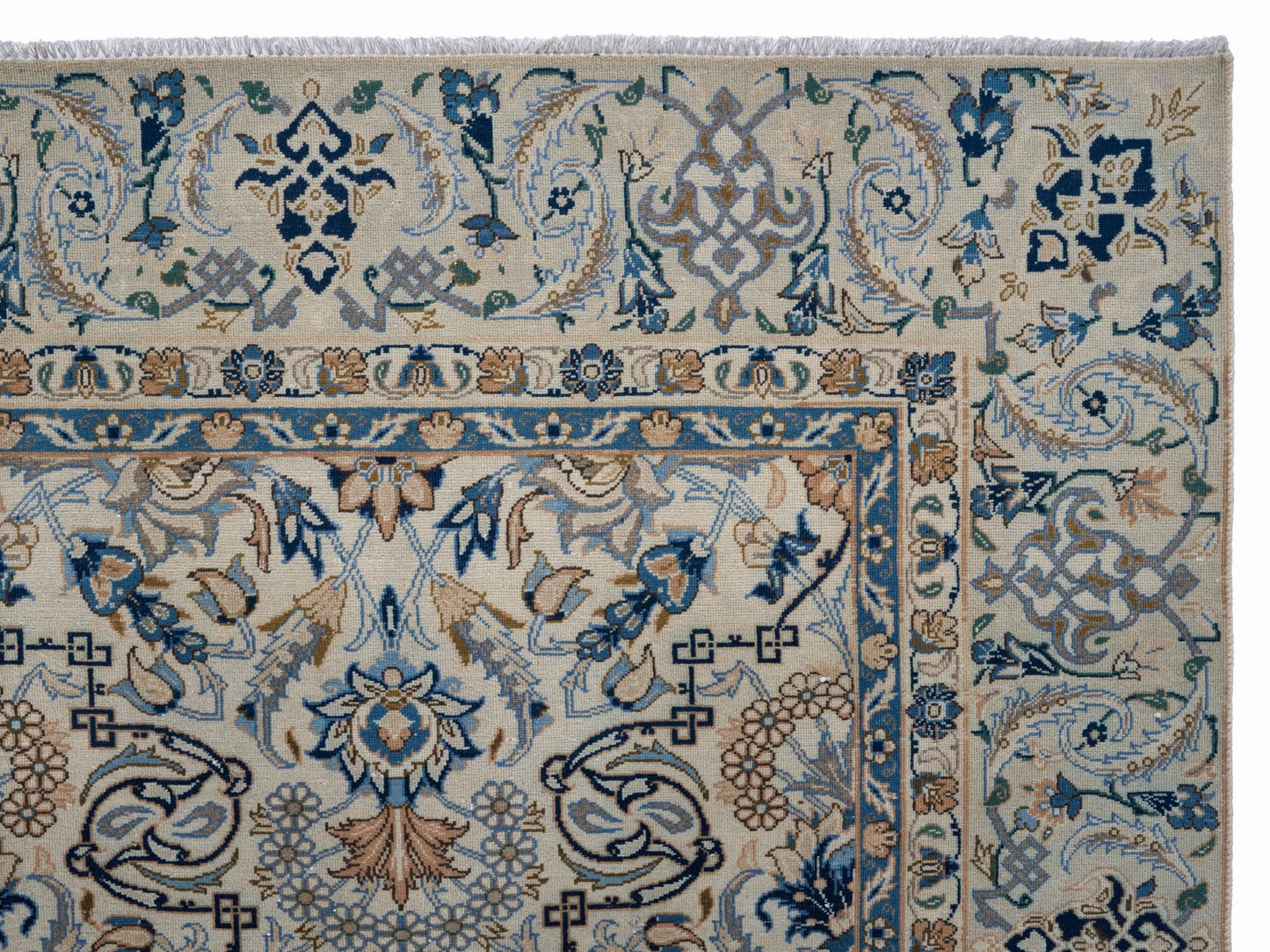 8975 - 7'10" x 10'2"