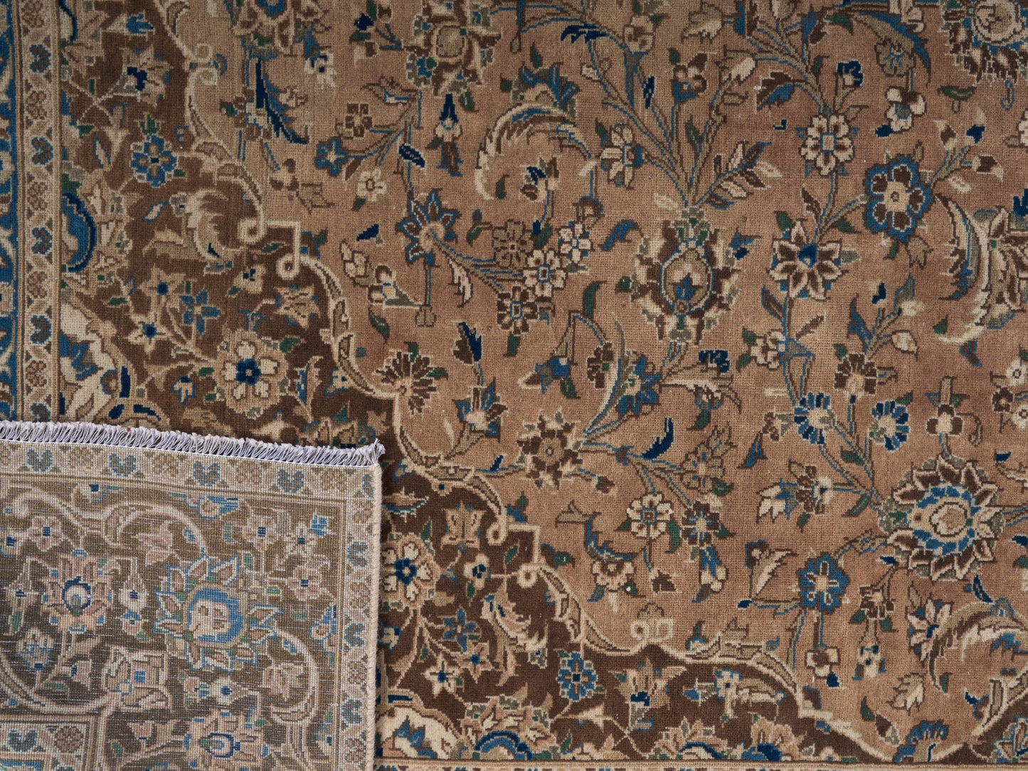 8998 - 8'11" x 12'7"