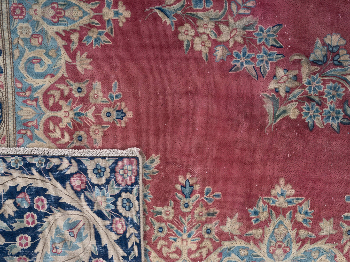 XL286 - 9' x 12'8"