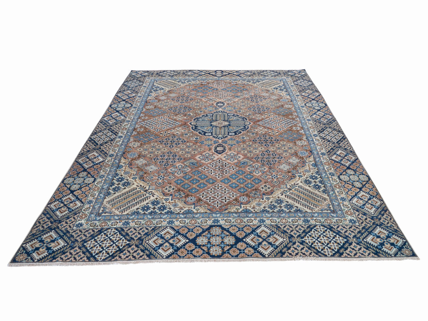 9002 - 9'2" x 12'10"