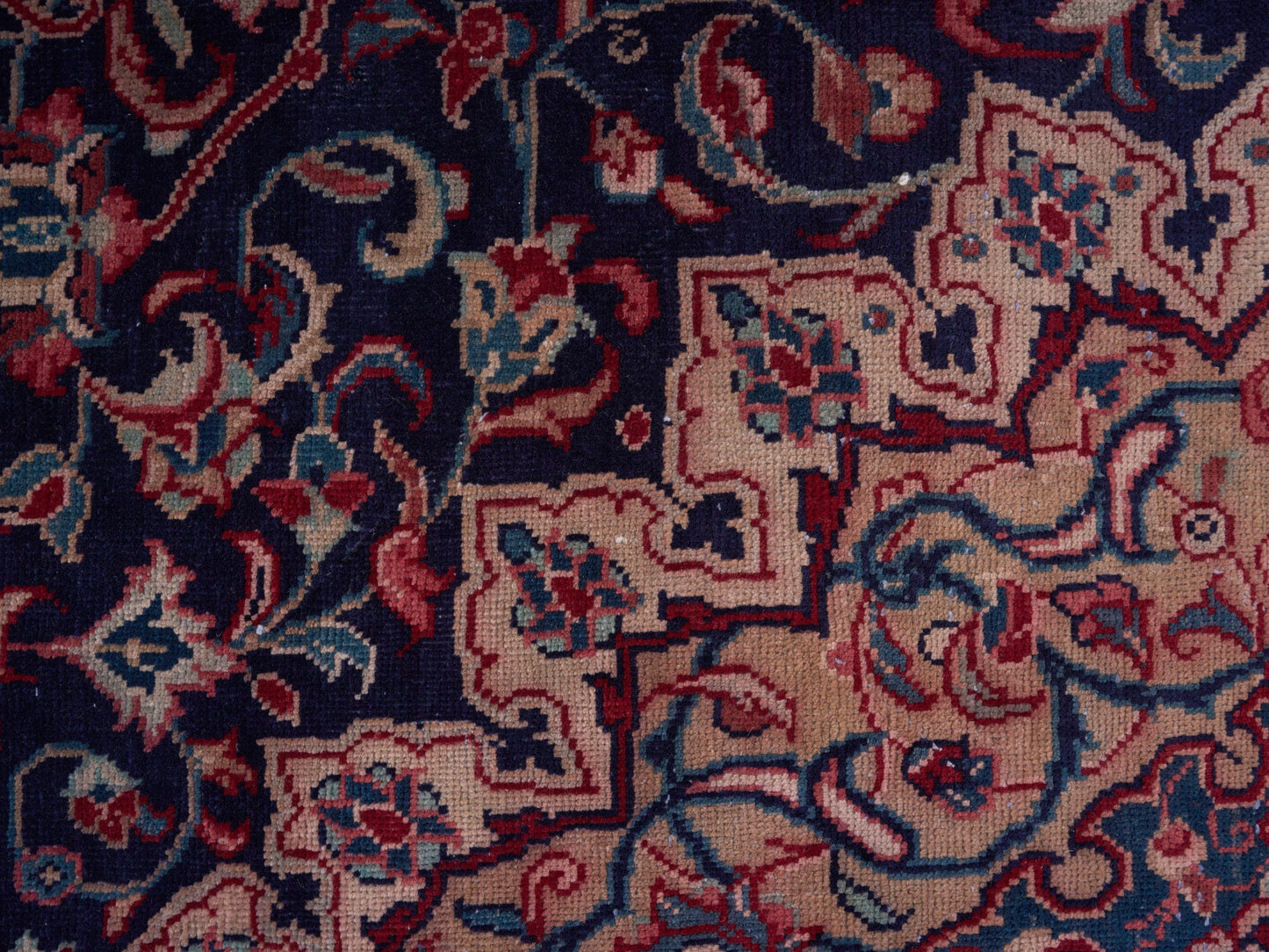 8978 - 9'5" x 12'11"