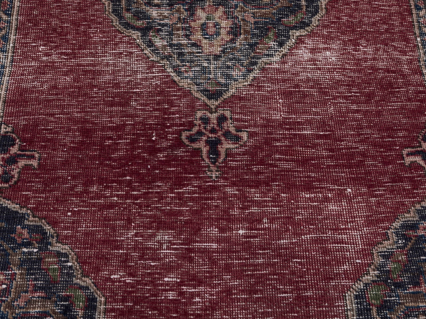 8954 - 2'6" x 15'11"