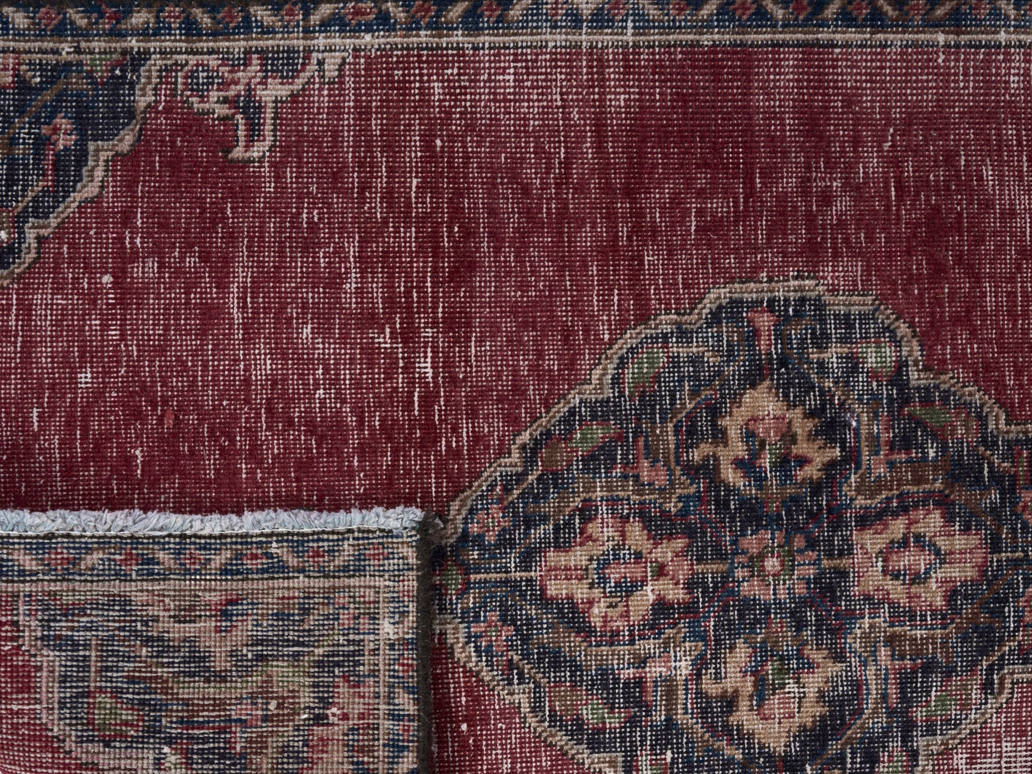 8954 - 2'6" x 15'11"